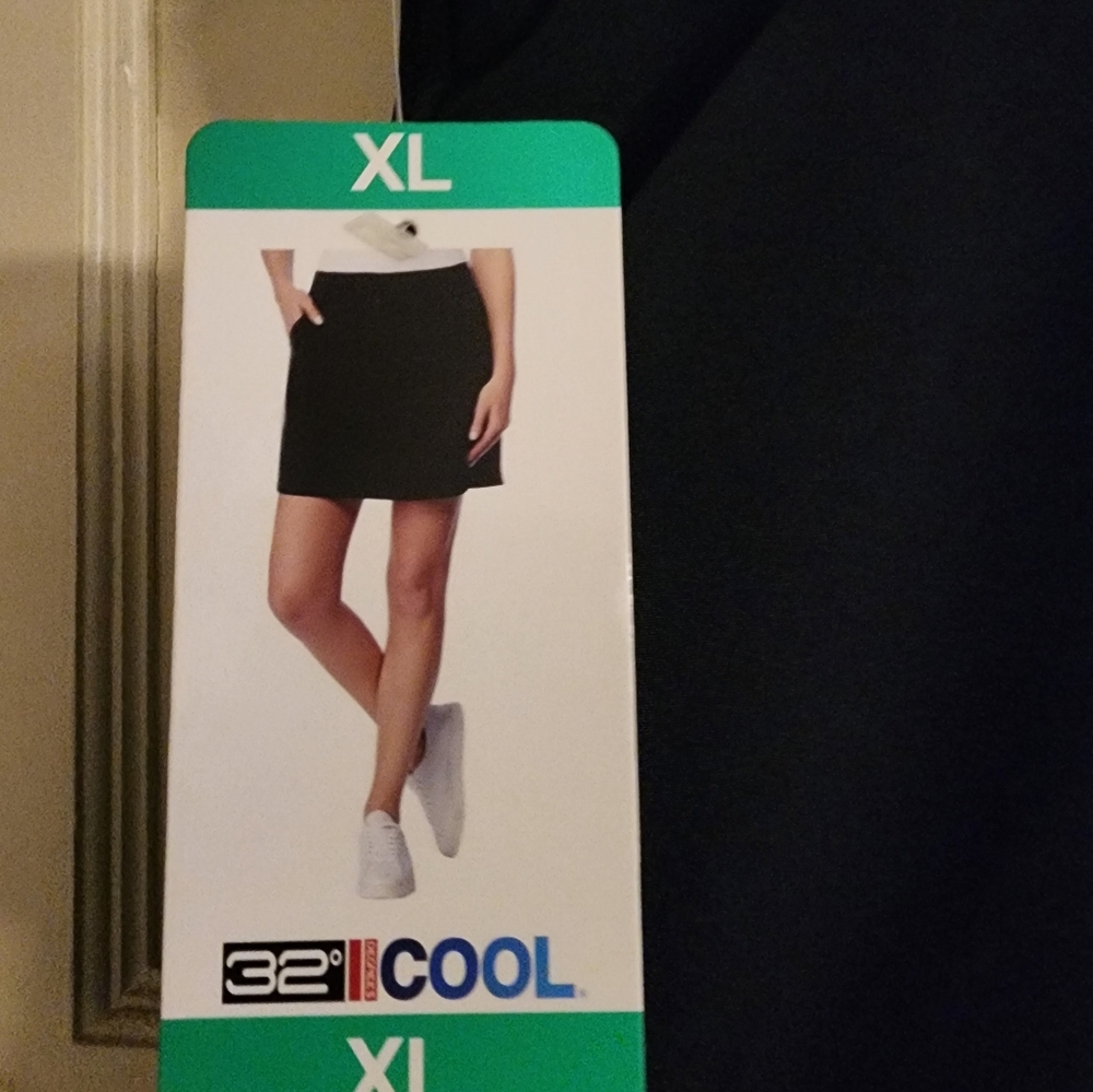Set 2 32° Skorts Size XL